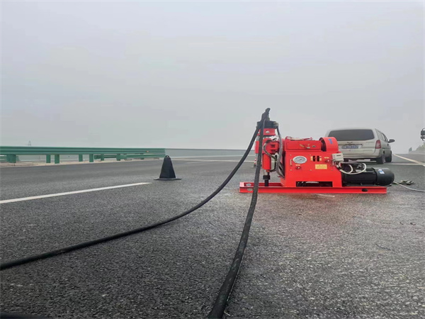 珠山马路路基路面开裂下沉注浆加固灌浆